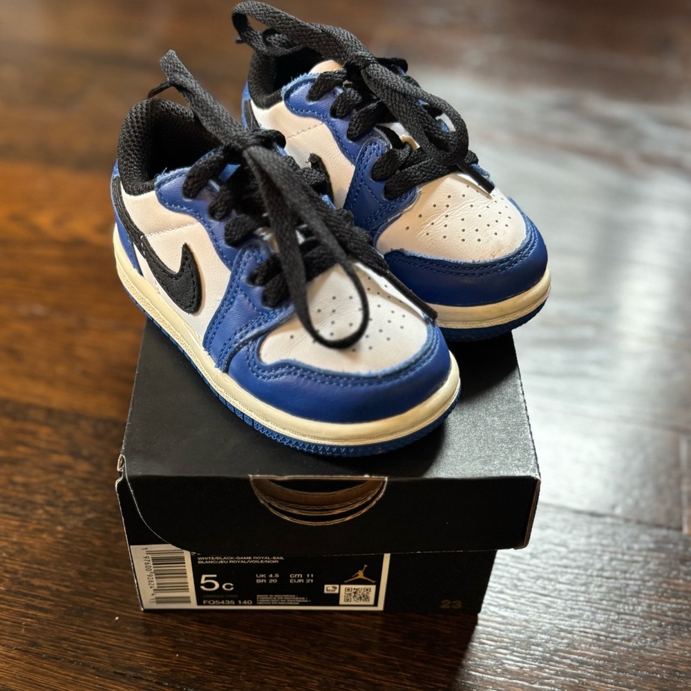 EUC Jordan 1 Retro Low OG “Game Royal”